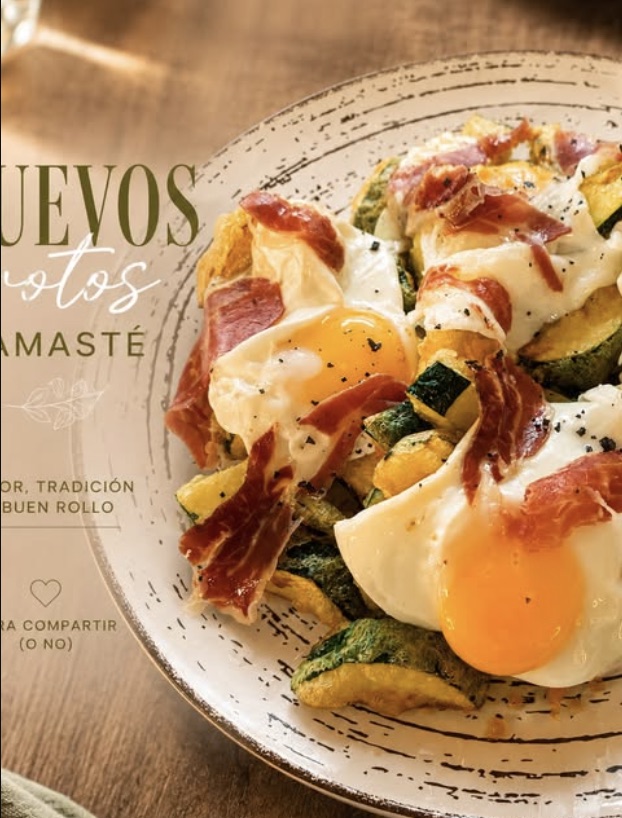 Huevos rotos con jamón de NamasTé Café
